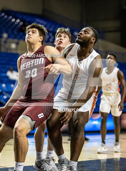Thumbnail 2 in Benton vs. Warren photogallery.