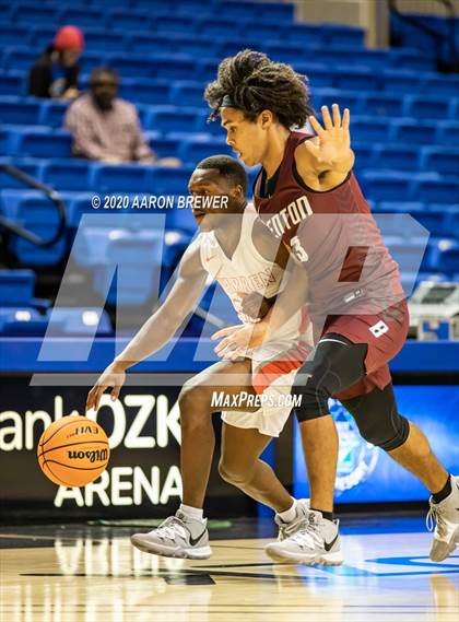 Thumbnail 1 in Benton vs. Warren photogallery.