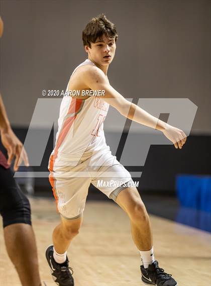 Thumbnail 3 in Benton vs. Warren photogallery.