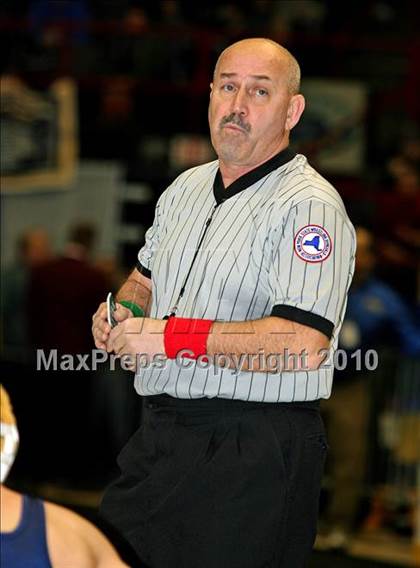 Thumbnail 3 in NYSPHSAA Championships (Division I Semifinals, 103-112) photogallery.