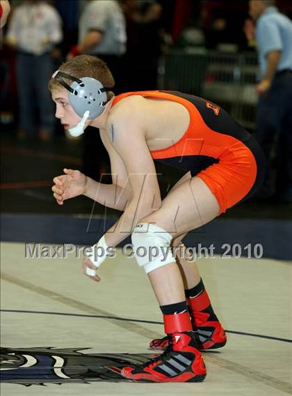 Thumbnail 3 in NYSPHSAA Championships (Division I Semifinals, 103-112) photogallery.