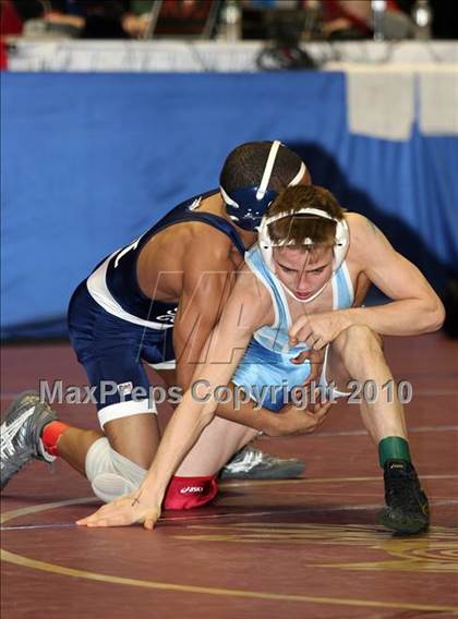 Thumbnail 3 in NYSPHSAA Championships (Division I Semifinals, 103-112) photogallery.