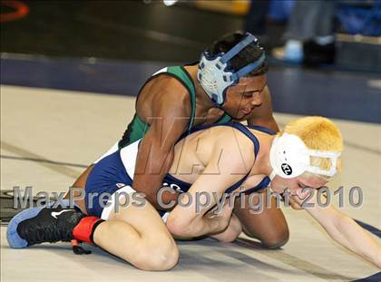 Thumbnail 2 in NYSPHSAA Championships (Division I Semifinals, 103-112) photogallery.