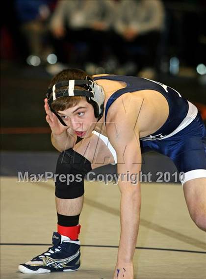 Thumbnail 3 in NYSPHSAA Championships (Division I Semifinals, 103-112) photogallery.