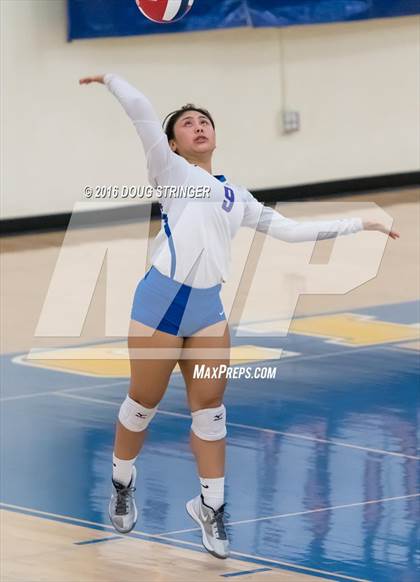 Thumbnail 3 in St. Ignatius vs. Notre Dame (CIF-CCS Open Div. Semi-finals) photogallery.