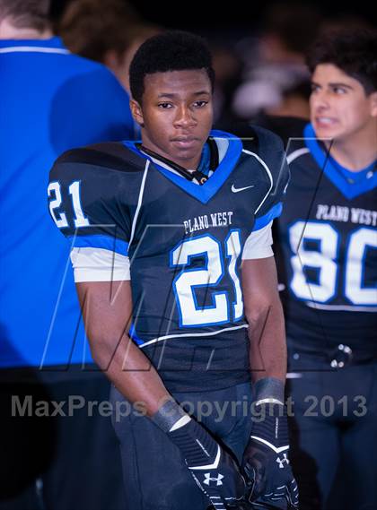 Thumbnail 3 in Plano West vs Dallas Jesuit (UIL 5A Bi-District Playoff) photogallery.
