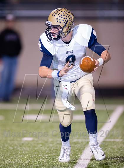Thumbnail 2 in Plano West vs Dallas Jesuit (UIL 5A Bi-District Playoff) photogallery.