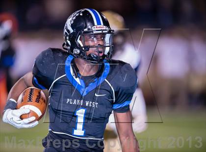 Thumbnail 1 in Plano West vs Dallas Jesuit (UIL 5A Bi-District Playoff) photogallery.