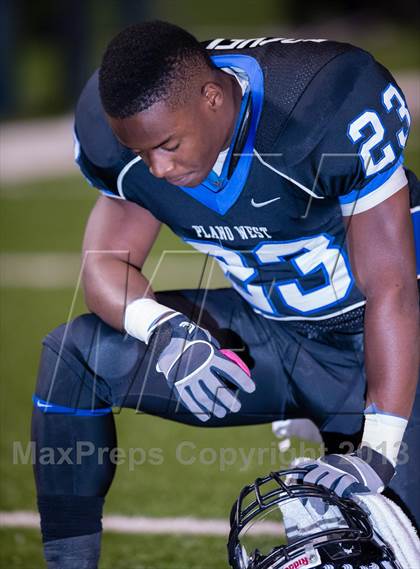Thumbnail 1 in Plano West vs Dallas Jesuit (UIL 5A Bi-District Playoff) photogallery.