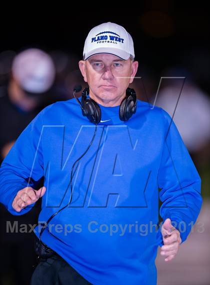Thumbnail 1 in Plano West vs Dallas Jesuit (UIL 5A Bi-District Playoff) photogallery.