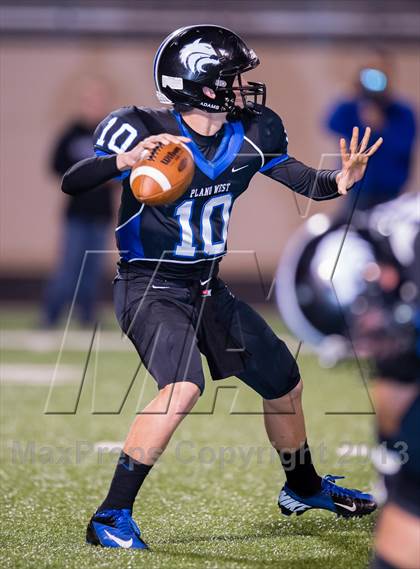 Thumbnail 2 in Plano West vs Dallas Jesuit (UIL 5A Bi-District Playoff) photogallery.