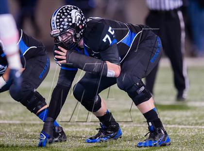 Thumbnail 1 in Plano West vs Dallas Jesuit (UIL 5A Bi-District Playoff) photogallery.