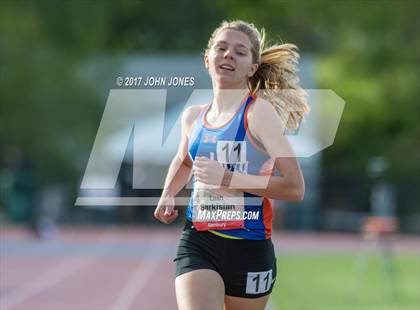Thumbnail 1 in 50th Annual Loucks Games (Women's 800 Meter Run) photogallery.