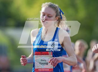 Thumbnail 2 in 50th Annual Loucks Games (Women's 800 Meter Run) photogallery.