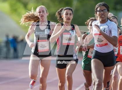 Thumbnail 3 in 50th Annual Loucks Games (Women's 800 Meter Run) photogallery.