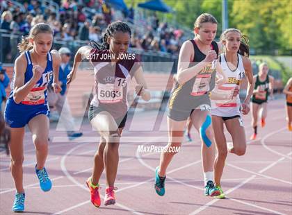 Thumbnail 1 in 50th Annual Loucks Games (Women's 800 Meter Run) photogallery.