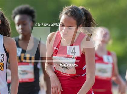 Thumbnail 3 in 50th Annual Loucks Games (Women's 800 Meter Run) photogallery.