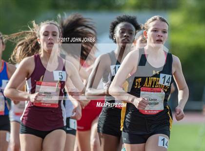 Thumbnail 1 in 50th Annual Loucks Games (Women's 800 Meter Run) photogallery.