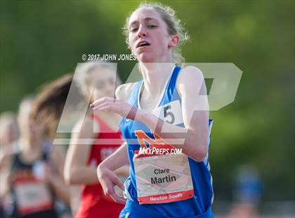 Thumbnail 1 in 50th Annual Loucks Games (Women's 800 Meter Run) photogallery.