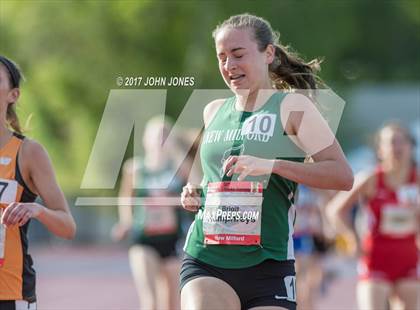 Thumbnail 1 in 50th Annual Loucks Games (Women's 800 Meter Run) photogallery.