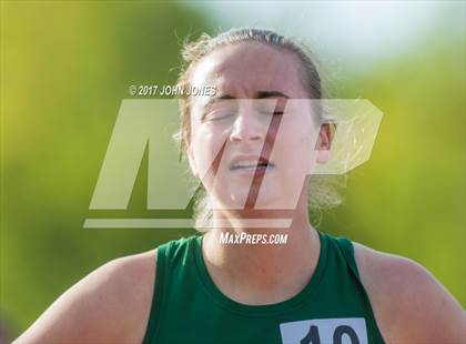 Thumbnail 2 in 50th Annual Loucks Games (Women's 800 Meter Run) photogallery.