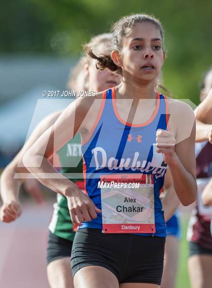 Thumbnail 2 in 50th Annual Loucks Games (Women's 800 Meter Run) photogallery.