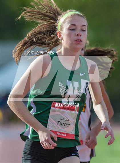 Thumbnail 3 in 50th Annual Loucks Games (Women's 800 Meter Run) photogallery.
