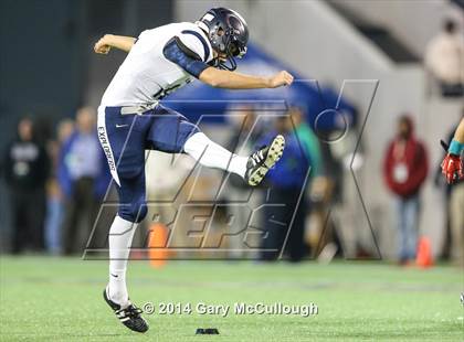 Thumbnail 2 in Apopka vs. Columbus (FHSAA 8A Final) photogallery.
