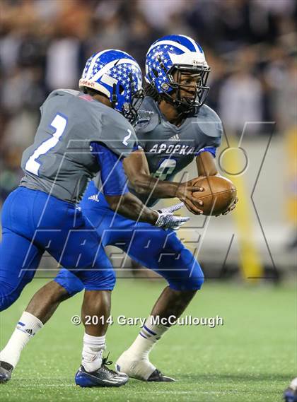Thumbnail 2 in Apopka vs. Columbus (FHSAA 8A Final) photogallery.
