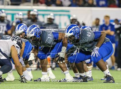 Thumbnail 1 in Apopka vs. Columbus (FHSAA 8A Final) photogallery.