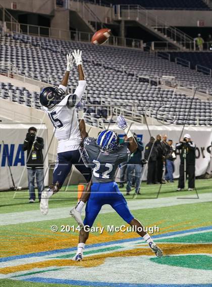 Thumbnail 1 in Apopka vs. Columbus (FHSAA 8A Final) photogallery.