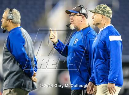 Thumbnail 2 in Apopka vs. Columbus (FHSAA 8A Final) photogallery.