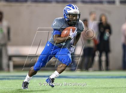 Thumbnail 2 in Apopka vs. Columbus (FHSAA 8A Final) photogallery.