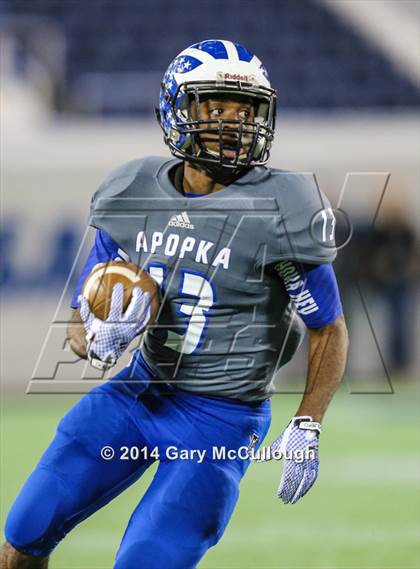 Thumbnail 3 in Apopka vs. Columbus (FHSAA 8A Final) photogallery.