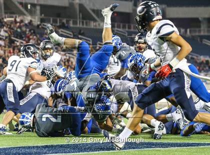 Thumbnail 2 in Apopka vs. Columbus (FHSAA 8A Final) photogallery.