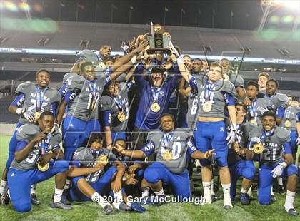 Thumbnail 3 in Apopka vs. Columbus (FHSAA 8A Final) photogallery.