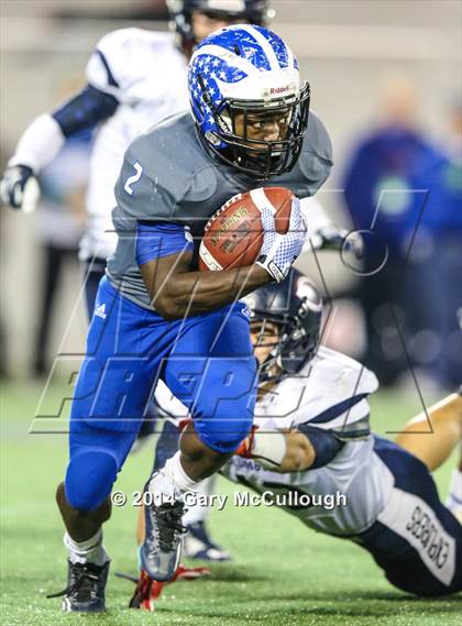 Thumbnail 2 in Apopka vs. Columbus (FHSAA 8A Final) photogallery.