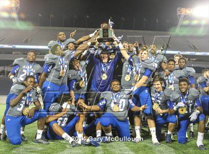 Thumbnail 1 in Apopka vs. Columbus (FHSAA 8A Final) photogallery.
