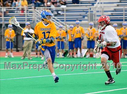 Thumbnail 2 in Irondequoit vs. Jamesville-DeWitt (NYSPHSAA Class B Semifinal) photogallery.