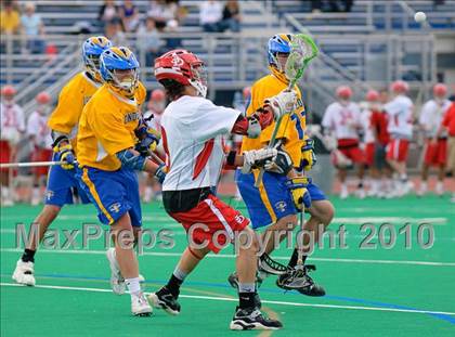 Thumbnail 3 in Irondequoit vs. Jamesville-DeWitt (NYSPHSAA Class B Semifinal) photogallery.