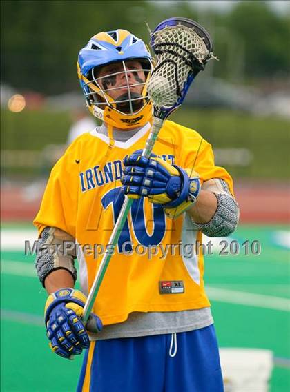 Thumbnail 1 in Irondequoit vs. Jamesville-DeWitt (NYSPHSAA Class B Semifinal) photogallery.