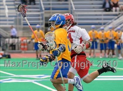 Thumbnail 1 in Irondequoit vs. Jamesville-DeWitt (NYSPHSAA Class B Semifinal) photogallery.