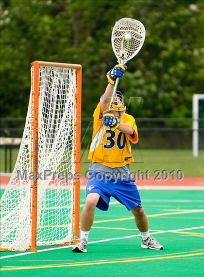 Thumbnail 2 in Irondequoit vs. Jamesville-DeWitt (NYSPHSAA Class B Semifinal) photogallery.