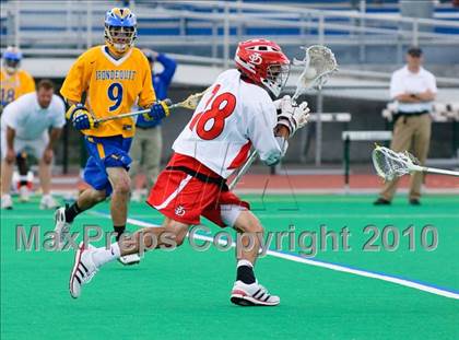 Thumbnail 1 in Irondequoit vs. Jamesville-DeWitt (NYSPHSAA Class B Semifinal) photogallery.