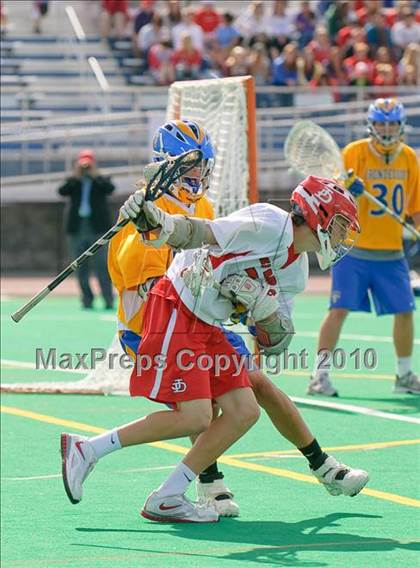 Thumbnail 2 in Irondequoit vs. Jamesville-DeWitt (NYSPHSAA Class B Semifinal) photogallery.