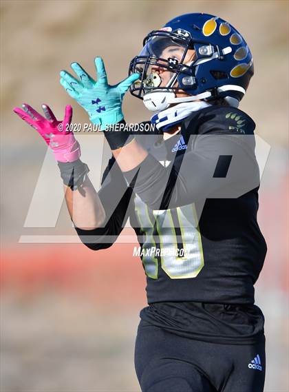 Thumbnail 1 in Palmer Ridge vs. Pine Creek (CHSAA 4A 1st Round Playoff) photogallery.