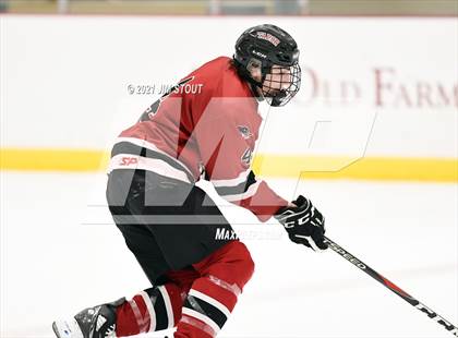 Thumbnail 1 in Tabor vs. Frederick Gunn (Avon Christmas Classic 3rd Place) photogallery.