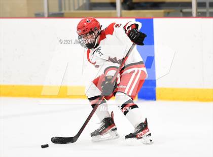 Thumbnail 3 in Tabor vs. Frederick Gunn (Avon Christmas Classic 3rd Place) photogallery.
