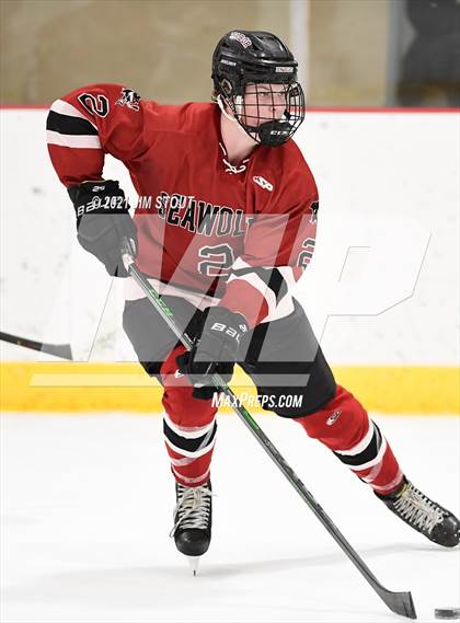 Thumbnail 1 in Tabor vs. Frederick Gunn (Avon Christmas Classic 3rd Place) photogallery.