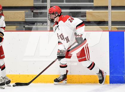 Thumbnail 2 in Tabor vs. Frederick Gunn (Avon Christmas Classic 3rd Place) photogallery.